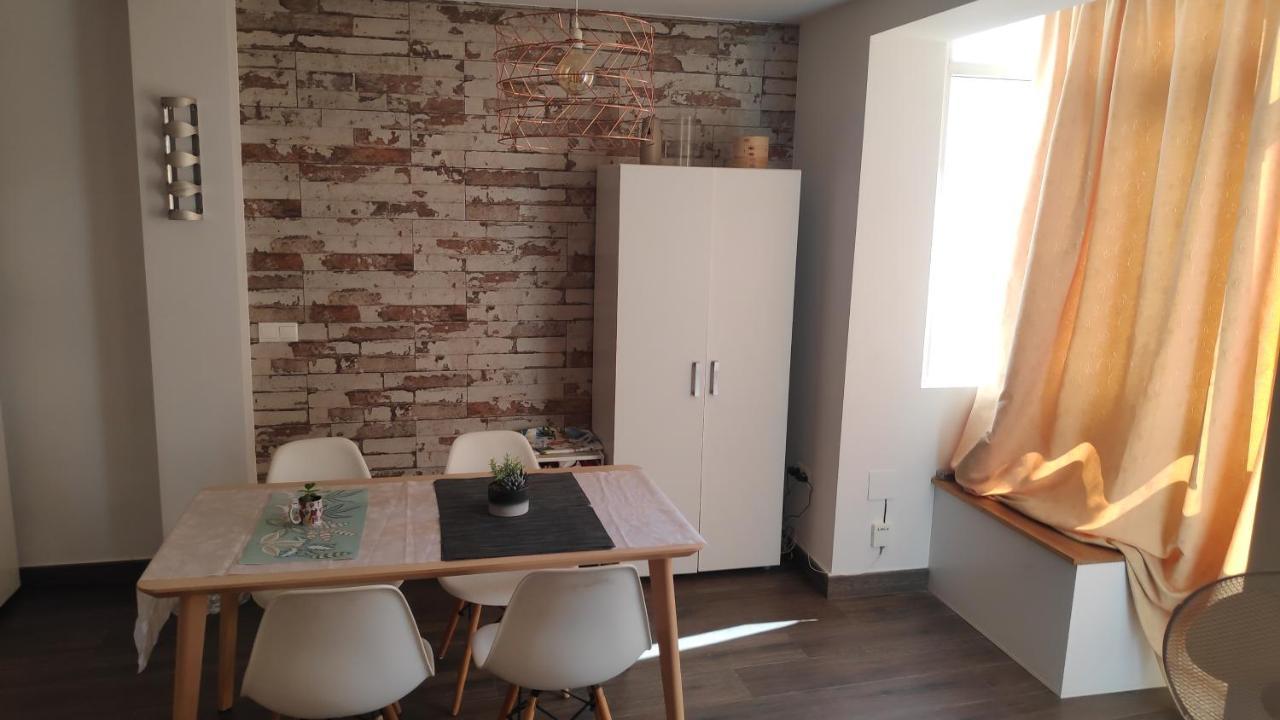Anna'S Apartments Аликанте Экстерьер фото